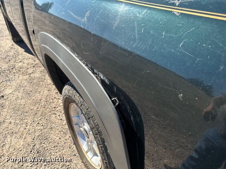 image for item DT6252 2013 Chevrolet Silverado 1500 Ext. Cab pickup truck