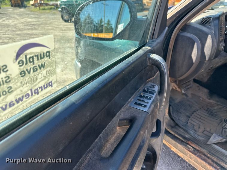 image for item DT6252 2013 Chevrolet Silverado 1500 Ext. Cab pickup truck