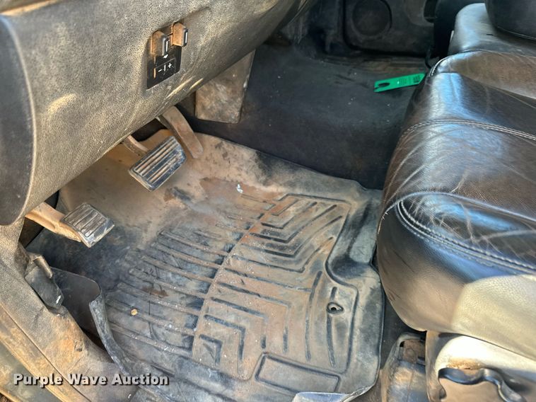 image for item DT6252 2013 Chevrolet Silverado 1500 Ext. Cab pickup truck