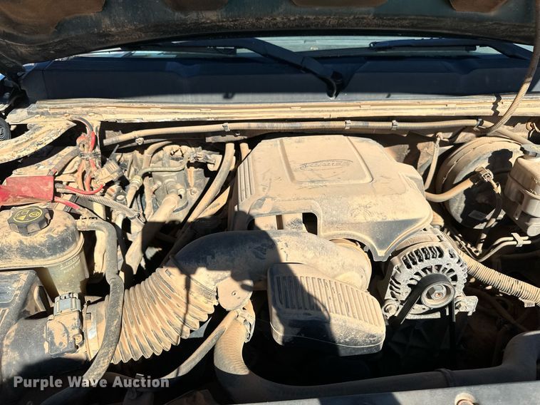 image for item DT6252 2013 Chevrolet Silverado 1500 Ext. Cab pickup truck