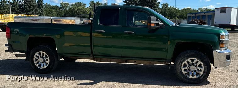 image for item DT6255 2016 Chevrolet Silverado 2500HD Double Cab pickup truck