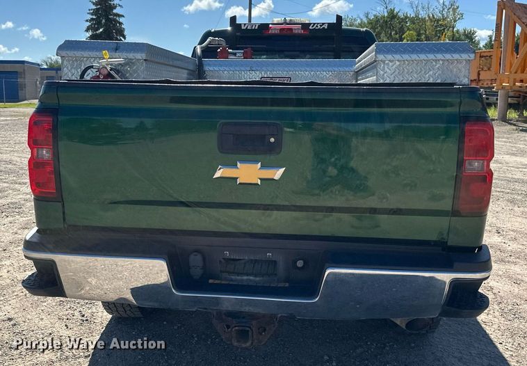 image for item DT6255 2016 Chevrolet Silverado 2500HD Double Cab pickup truck