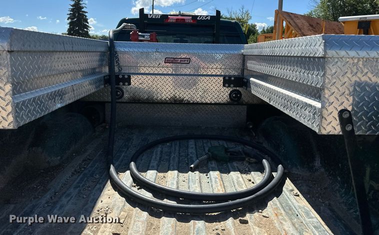 image for item DT6255 2016 Chevrolet Silverado 2500HD Double Cab pickup truck