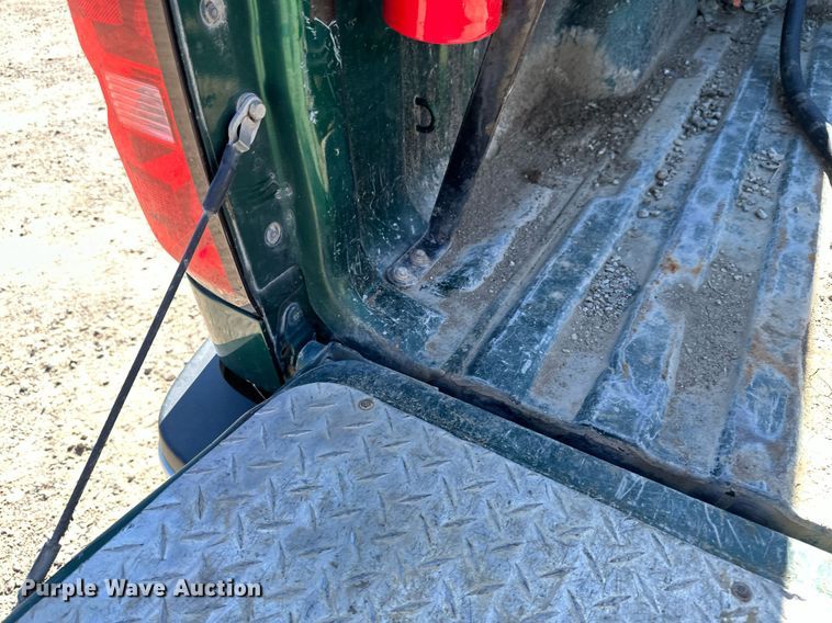 image for item DT6255 2016 Chevrolet Silverado 2500HD Double Cab pickup truck