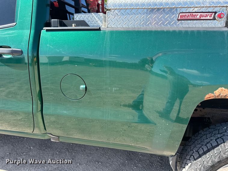 image for item DT6255 2016 Chevrolet Silverado 2500HD Double Cab pickup truck