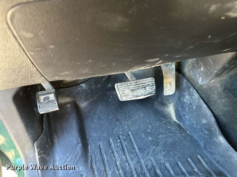 image for item DT6255 2016 Chevrolet Silverado 2500HD Double Cab pickup truck