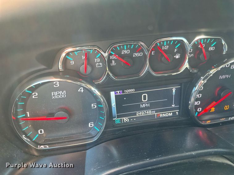 image for item DT6255 2016 Chevrolet Silverado 2500HD Double Cab pickup truck