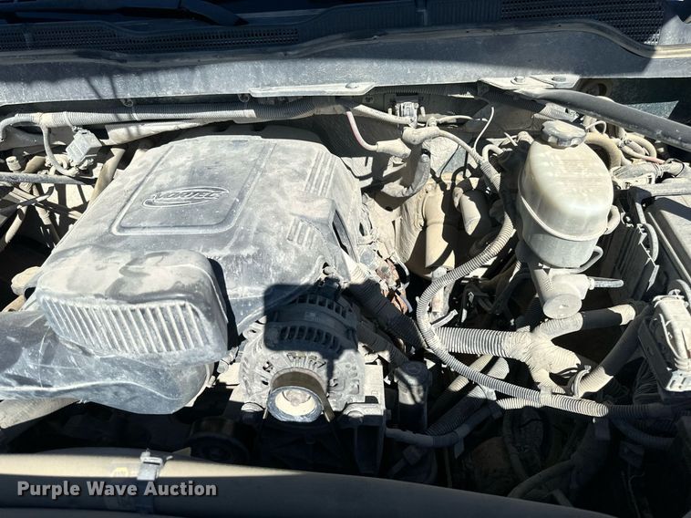 image for item DT6255 2016 Chevrolet Silverado 2500HD Double Cab pickup truck