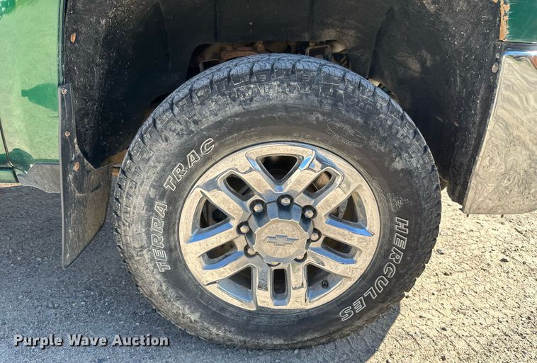 image for item DT6255 2016 Chevrolet Silverado 2500HD Double Cab pickup truck