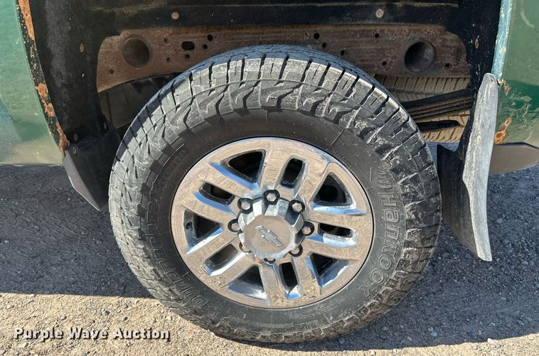 image for item DT6255 2016 Chevrolet Silverado 2500HD Double Cab pickup truck