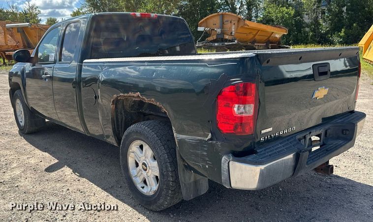 image for item DT6256 2012 Chevrolet Silverado 1500 Ext. Cab pickup truck