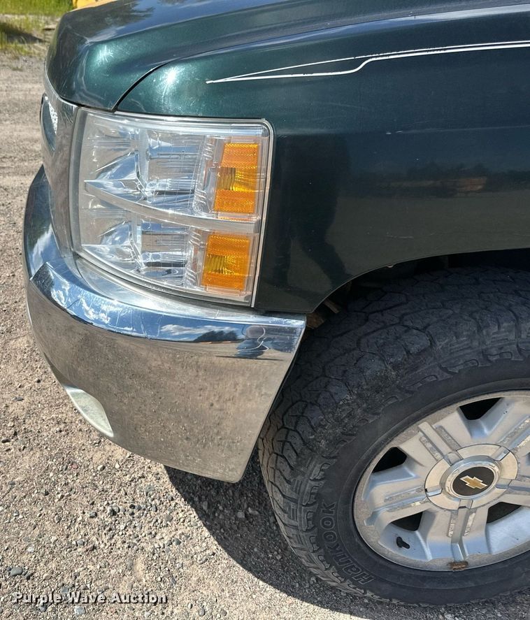 image for item DT6256 2012 Chevrolet Silverado 1500 Ext. Cab pickup truck