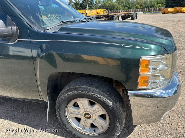 image for item DT6256 2012 Chevrolet Silverado 1500 Ext. Cab pickup truck