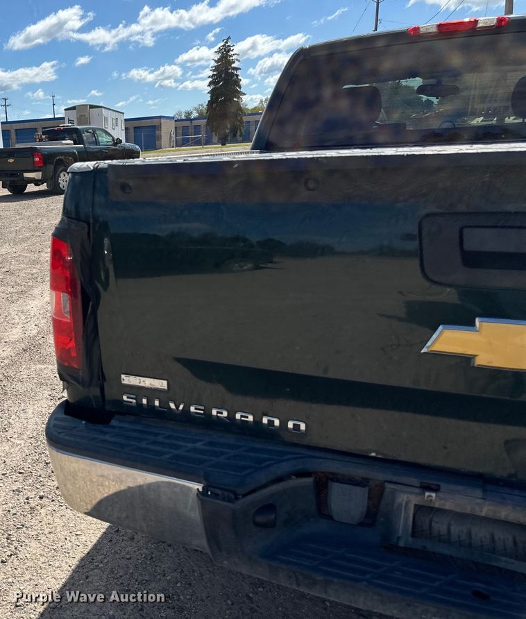 image for item DT6256 2012 Chevrolet Silverado 1500 Ext. Cab pickup truck