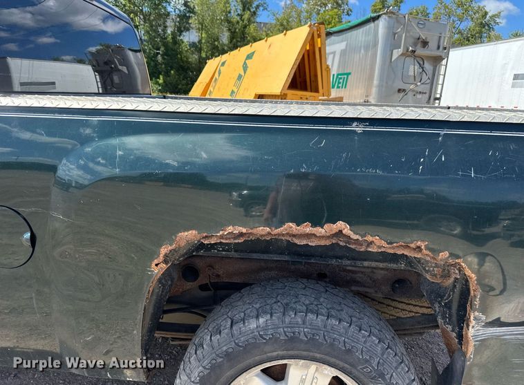 image for item DT6256 2012 Chevrolet Silverado 1500 Ext. Cab pickup truck