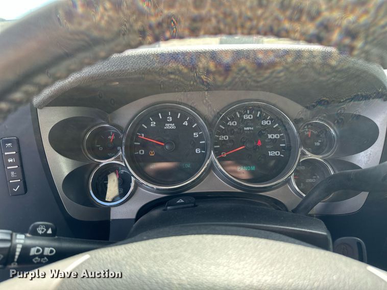 image for item DT6256 2012 Chevrolet Silverado 1500 Ext. Cab pickup truck