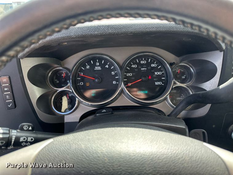 image for item DT6256 2012 Chevrolet Silverado 1500 Ext. Cab pickup truck