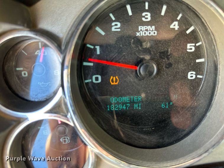 image for item DT6256 2012 Chevrolet Silverado 1500 Ext. Cab pickup truck