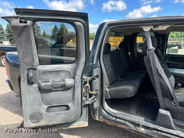 image for item DT6256 2012 Chevrolet Silverado 1500 Ext. Cab pickup truck