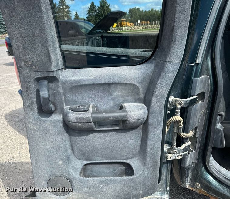 image for item DT6256 2012 Chevrolet Silverado 1500 Ext. Cab pickup truck