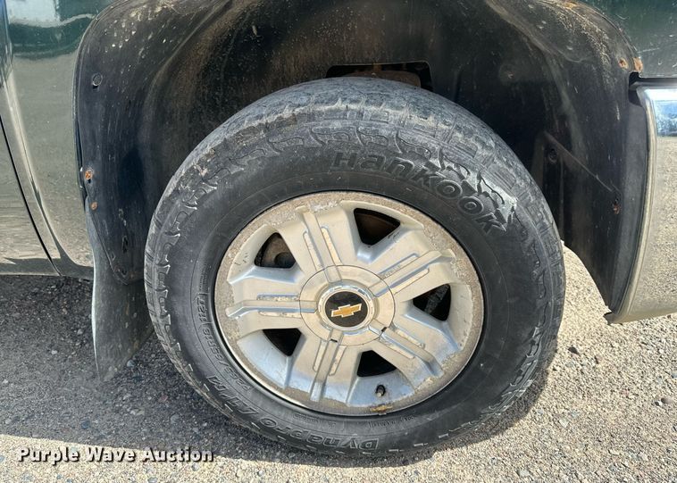 image for item DT6256 2012 Chevrolet Silverado 1500 Ext. Cab pickup truck