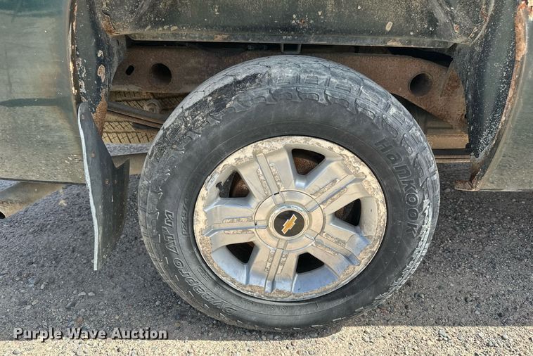 image for item DT6256 2012 Chevrolet Silverado 1500 Ext. Cab pickup truck