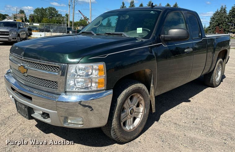 image for item DT6257 2013 Chevrolet Silverado 1500 Ext. Cab pickup truck