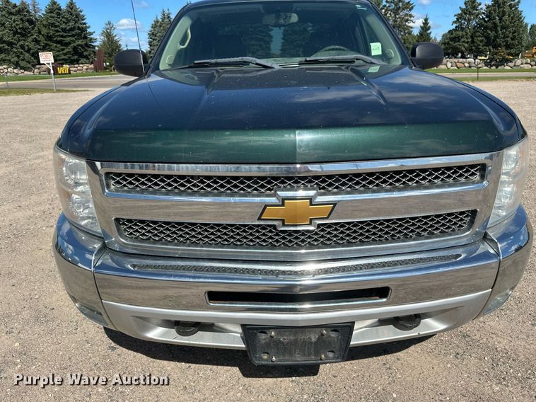 image for item DT6257 2013 Chevrolet Silverado 1500 Ext. Cab pickup truck