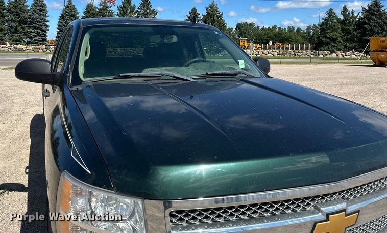 image for item DT6257 2013 Chevrolet Silverado 1500 Ext. Cab pickup truck