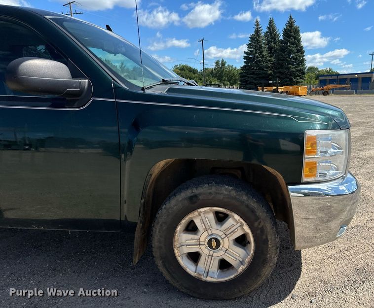 image for item DT6257 2013 Chevrolet Silverado 1500 Ext. Cab pickup truck