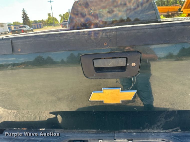 image for item DT6257 2013 Chevrolet Silverado 1500 Ext. Cab pickup truck