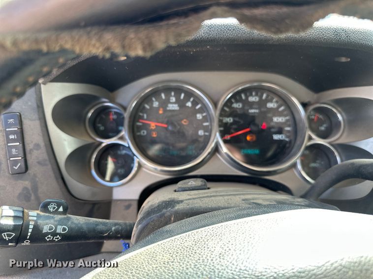 image for item DT6257 2013 Chevrolet Silverado 1500 Ext. Cab pickup truck