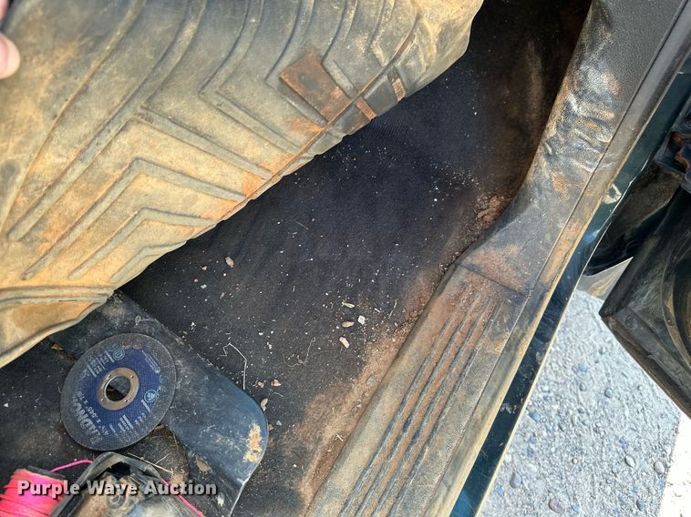 image for item DT6257 2013 Chevrolet Silverado 1500 Ext. Cab pickup truck