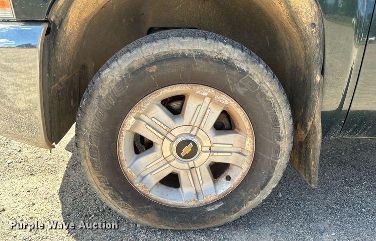 image for item DT6257 2013 Chevrolet Silverado 1500 Ext. Cab pickup truck