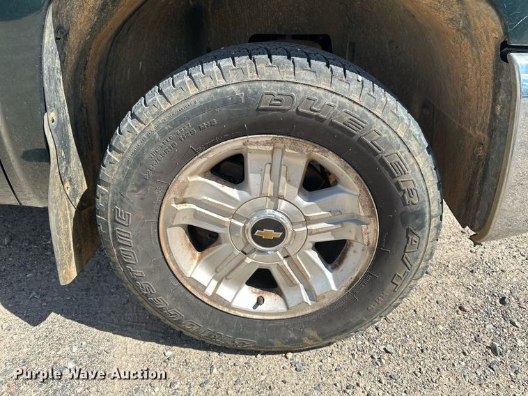 image for item DT6257 2013 Chevrolet Silverado 1500 Ext. Cab pickup truck