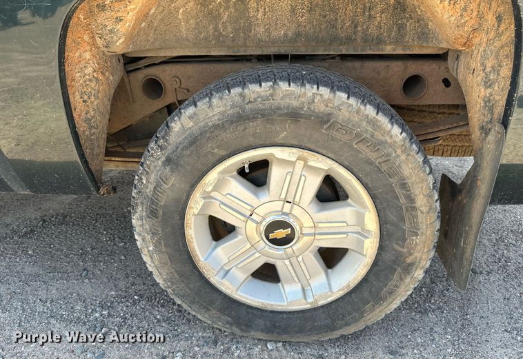 image for item DT6257 2013 Chevrolet Silverado 1500 Ext. Cab pickup truck