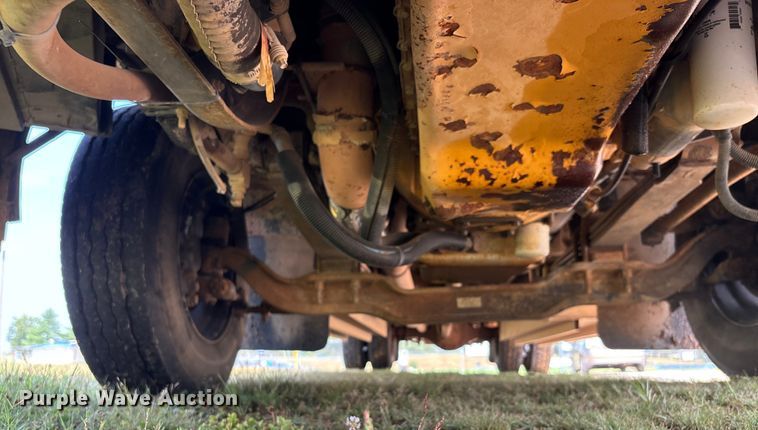 image for item DU1253 2006 Blue Bird All American school bus