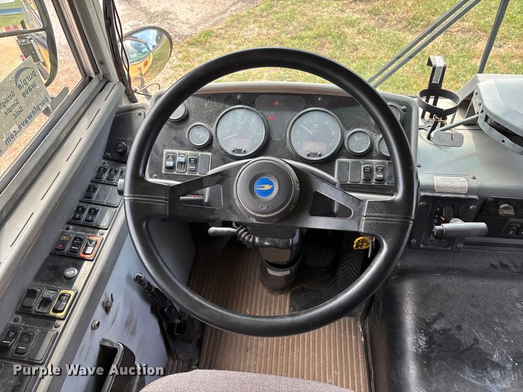 image for item DU1253 2006 Blue Bird All American school bus