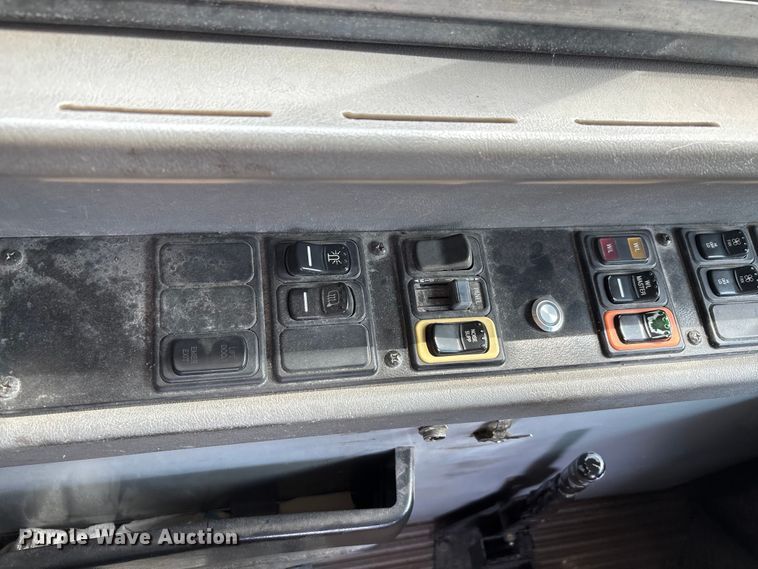 image for item DU1253 2006 Blue Bird All American school bus