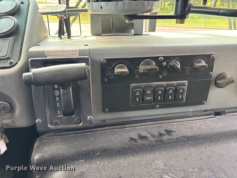 image for item DU1253 2006 Blue Bird All American school bus