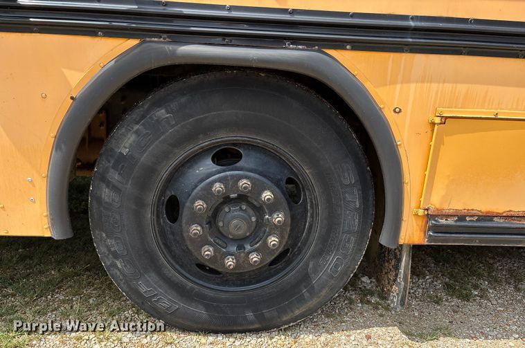 image for item DU1253 2006 Blue Bird All American school bus