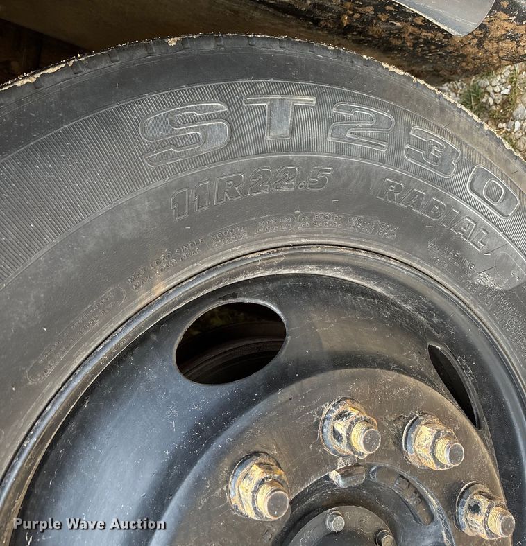 image for item DU1253 2006 Blue Bird All American school bus