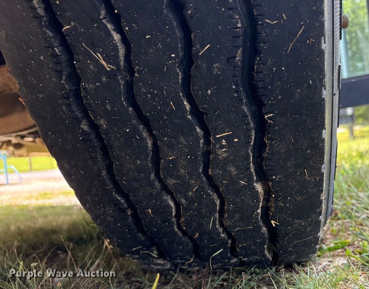 image for item DU1253 2006 Blue Bird All American school bus