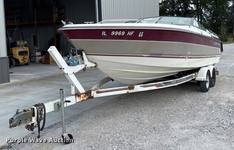 image for item DU1254 1989 Chaparral 2300 SX Sport boat