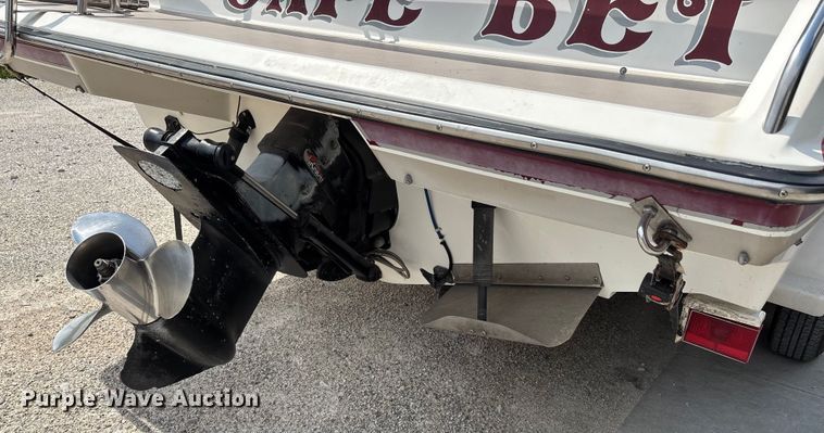 image for item DU1254 1989 Chaparral 2300 SX Sport boat