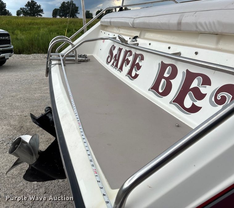 image for item DU1254 1989 Chaparral 2300 SX Sport boat