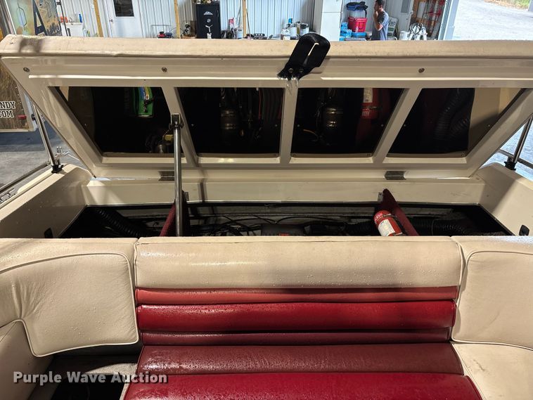 image for item DU1254 1989 Chaparral 2300 SX Sport boat