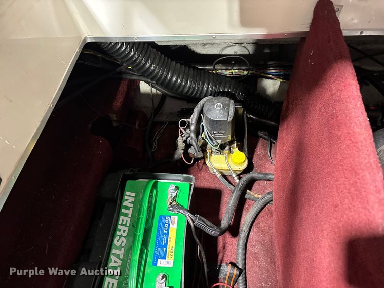 image for item DU1254 1989 Chaparral 2300 SX Sport boat