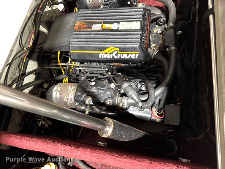 image for item DU1254 1989 Chaparral 2300 SX Sport boat