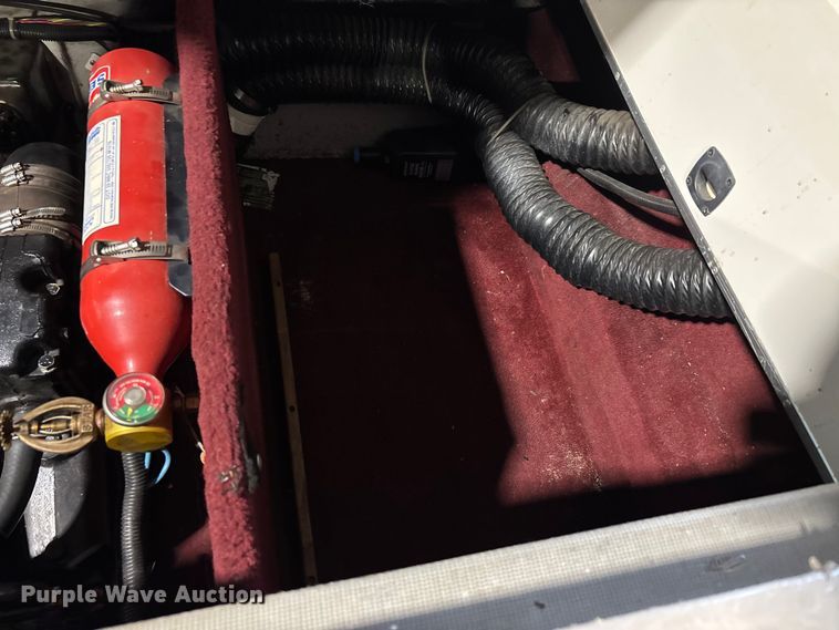 image for item DU1254 1989 Chaparral 2300 SX Sport boat